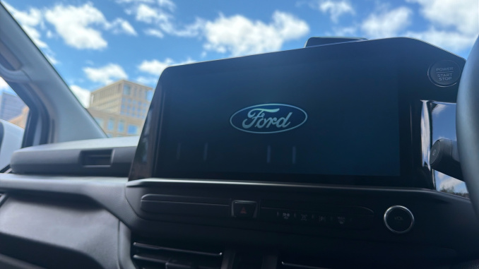 Ford Transit Custom 320 L1 Diesel Fwd 2.0 EcoBlue 136ps H1 Van Limited Auto - Image 15